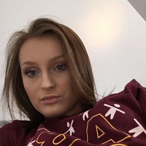 Meet your Posher, Candace